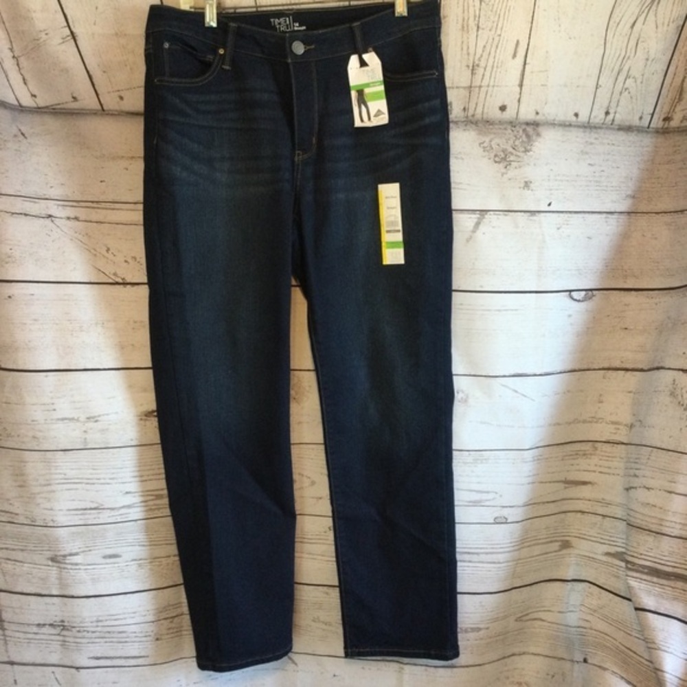 Time and Tru NWT Womens Dark Blue Jeans Straight Leg Size 14